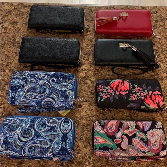 Handbags - **WHOLESALE** Ladies Wallet Assortment